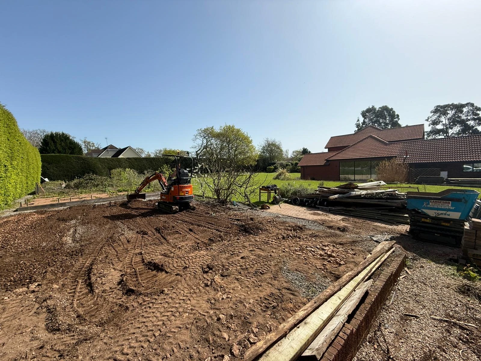 The levelled base, ready for the paving to go on